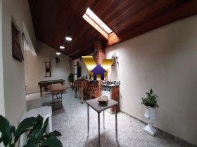 Casa com 4 Quartos para Alugar, 264 m² em Nova Caieiras - Caieiras