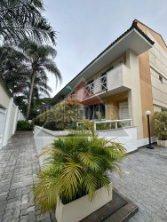 Casa com 3 Quartos à Venda,  em Recreio Dos Bandeirantes - Rio De Janeiro