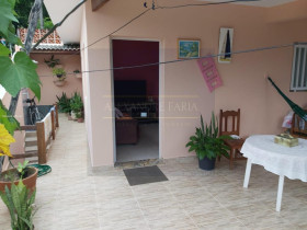 Casa com 2 Quartos à Venda, 100 m² em Topolandia - São Sebastião