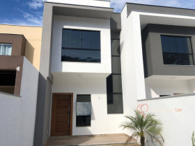 Casa com 3 Quartos à Venda, 113 m² em Três Rios Do Norte - Jaraguá Do Sul