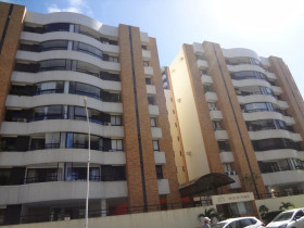 Apartamento com 3 Quartos à Venda, 98 m² em Pituba - Salvador