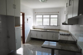 Apartamento com 4 Quartos à Venda, 178 m² em Vila Sanches - São José Dos Campos