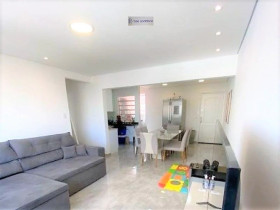 Apartamento com 2 Quartos à Venda, 74 m² em Cambuci - São Paulo