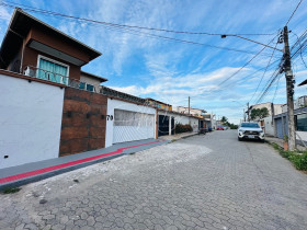 Terreno à Venda, 200 m² em Morada De Laranjeiras - Serra