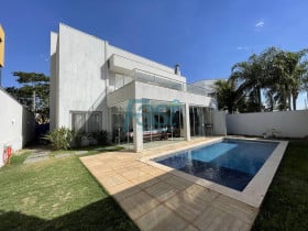 Casa de Condomínio com 4 Quartos à Venda, 398 m² em Jardim Itália - Cuiabá