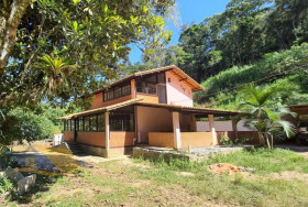 Chácara com 5 Quartos à Venda, 300 m² em São Geraldo - Nova Friburgo