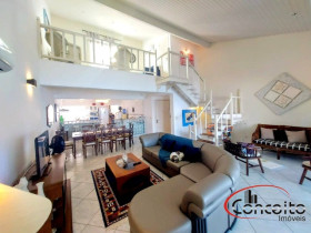 Apartamento com 4 Quartos à Venda, 310 m² em Praia Grande - Ubatuba