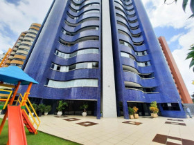 Apartamento com 3 Quartos à Venda, 157 m² em Cocó - Fortaleza