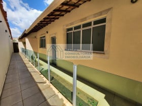 Casa com 2 Quartos para Alugar, 62 m² em Santa Terezinha - Belo Horizonte