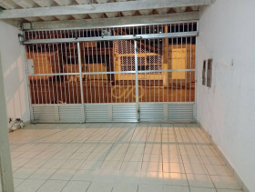 Casa com 4 Quartos à Venda, 217 m² em Tupi - Praia Grande