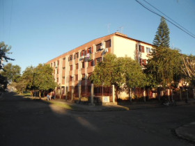 Apartamento com 1 Quarto à Venda, 42 m² em Parque Dos Maias - Porto Alegre