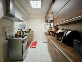 Apartamento com 3 Quartos à Venda, 85 m² em Jardim Tupanci - Barueri