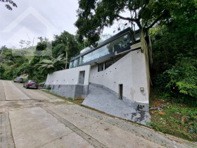 Casa com 4 Quartos à Venda, 530 m² em Vargem Pequena - Rio De Janeiro