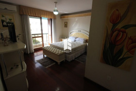 Apartamento com 4 Quartos à Venda, 240 m² em Nossa Senhora Medianeira - Santa Maria