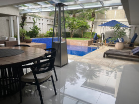 Casa de Condomínio com 5 Quartos à Venda, 470 m² em Alphaville - Santana De Parnaíba