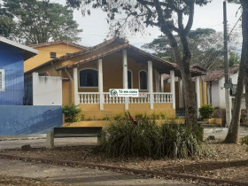Sobrado com 3 Quartos à Venda, 280 m² em Bom Retiro - São José Dos Campos