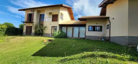 Casa com 3 Quartos para Alugar, 271 m² em Lagos De Santa Helena - Bragança Paulista