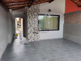 Casa com 2 Quartos à Venda, 74 m² em Caiçara - Praia Grande