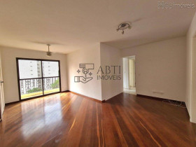 Apartamento com 3 Quartos à Venda, 110 m² em Moema - São Paulo