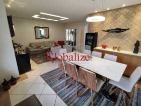 Casa com 3 Quartos à Venda, 190 m² em Campo Grande - Santos