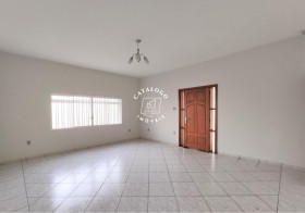 Casa com 5 Quartos para Alugar, 490 m² em Parque Residencial Cidade Universitária - Ribeirão Preto
