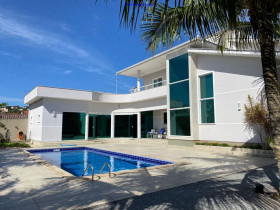 Casa com 4 Quartos à Venda, 525 m² em Fazenda Santo Antônio - São José