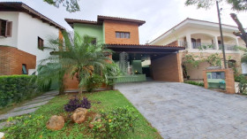 Casa de Condomínio com 4 Quartos para Alugar, 360 m² em Alphaville - Santana De Parnaíba