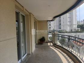 Apartamento com 4 Quartos para Alugar, 267 m² em Chácara Klabin - São Paulo