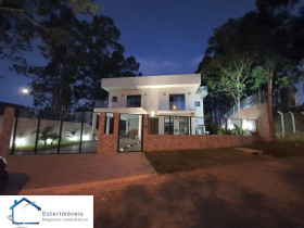 Casa com 4 Quartos para Alugar ou Temporada, 500 m² em Loteamento Capital Ville - Cajamar