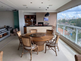 Apartamento com 2 Quartos para Alugar, 180 m² em Campo Belo - São Paulo