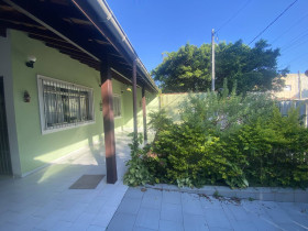 Casa com 2 Quartos à Venda, 250 m² em Suarão - Itanhaém