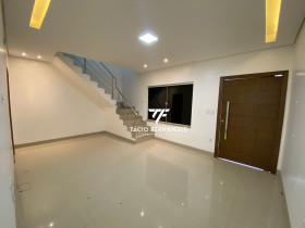 Casa com 3 Quartos à Venda, 130 m² em Pedrinhas - Porto Velho