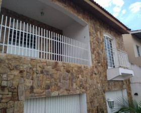 Casa com 4 Quartos à Venda,  em Vila Fiori - Sorocaba