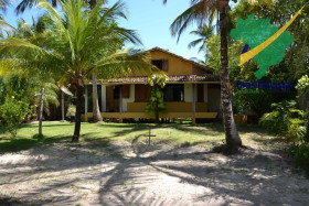 Casa à Venda,  em Santa Cruz Cabrália