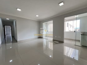 Apartamento com 3 Quartos à Venda, 107 m² em Lagoinha - Patos De Minas