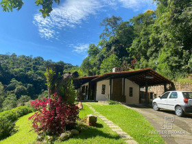 Casa com 3 Quartos à Venda, 140 m² em Três Córregos - Teresópolis