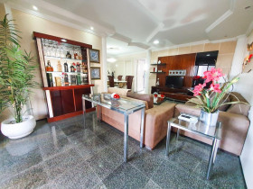 Apartamento com 3 Quartos à Venda, 135 m² em Cocó - Fortaleza
