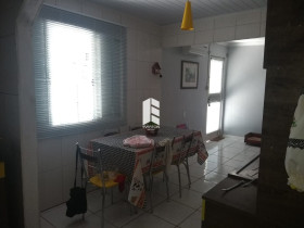 Casa com 2 Quartos à Venda, 69 m² em Tancredo Neves - Santa Maria