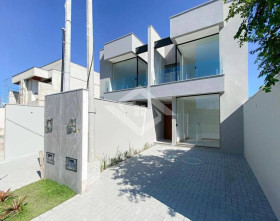 Casa com 3 Quartos à Venda, 112 m² em Guaratiba - Rio De Janeiro