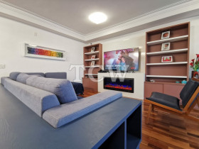 Apartamento com 4 Quartos à Venda, 210 m² em Aclimação - São Paulo