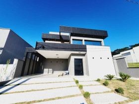 Casa com 3 Quartos à Venda, 30 m² em Bairro Do Grama - Caçapava