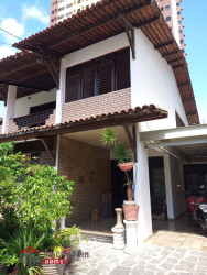 Casa com 6 Quartos à Venda, 376 m² em João Pessoa