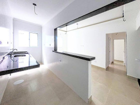 Casa de Condomínio com 2 Quartos à Venda, 52 m² em Mirim - Praia Grande