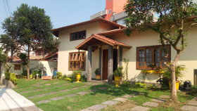Casa com 7 Quartos à Venda, 350 m² em Itaguá - Ubatuba