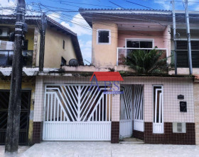 Sobrado com 4 Quartos à Venda, 158 m² em Vila Ponte Nova - Cubatão