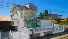 Casa com 4 Quartos à Venda, 204 m² em Zona Sul - Balneário Rincão