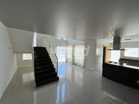 Casa com 2 Quartos à Venda, 250 m² em Cidade Universitária - Petrolina