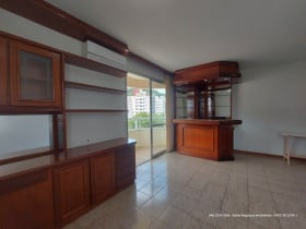 Apartamento com 3 Quartos à Venda, 122 m² em Centro - Florianópolis