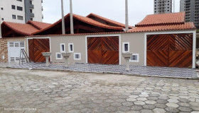 Casa com 2 Quartos à Venda,  em Baln Santa Eugenia - Mongaguá