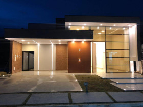 Casa de Condomínio com 3 Quartos à Venda, 275 m² em Ponta Negra - Manaus